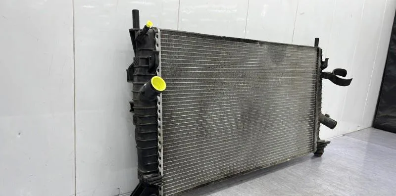 Radiateur VOLVO C 30 PHASE 1 occasion