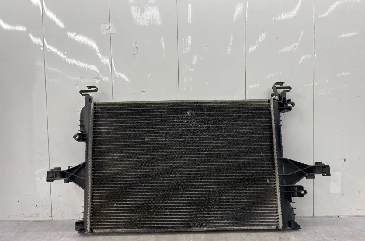 Radiateur VOLVO V 70 1 PHASE 2 BREAK occasion