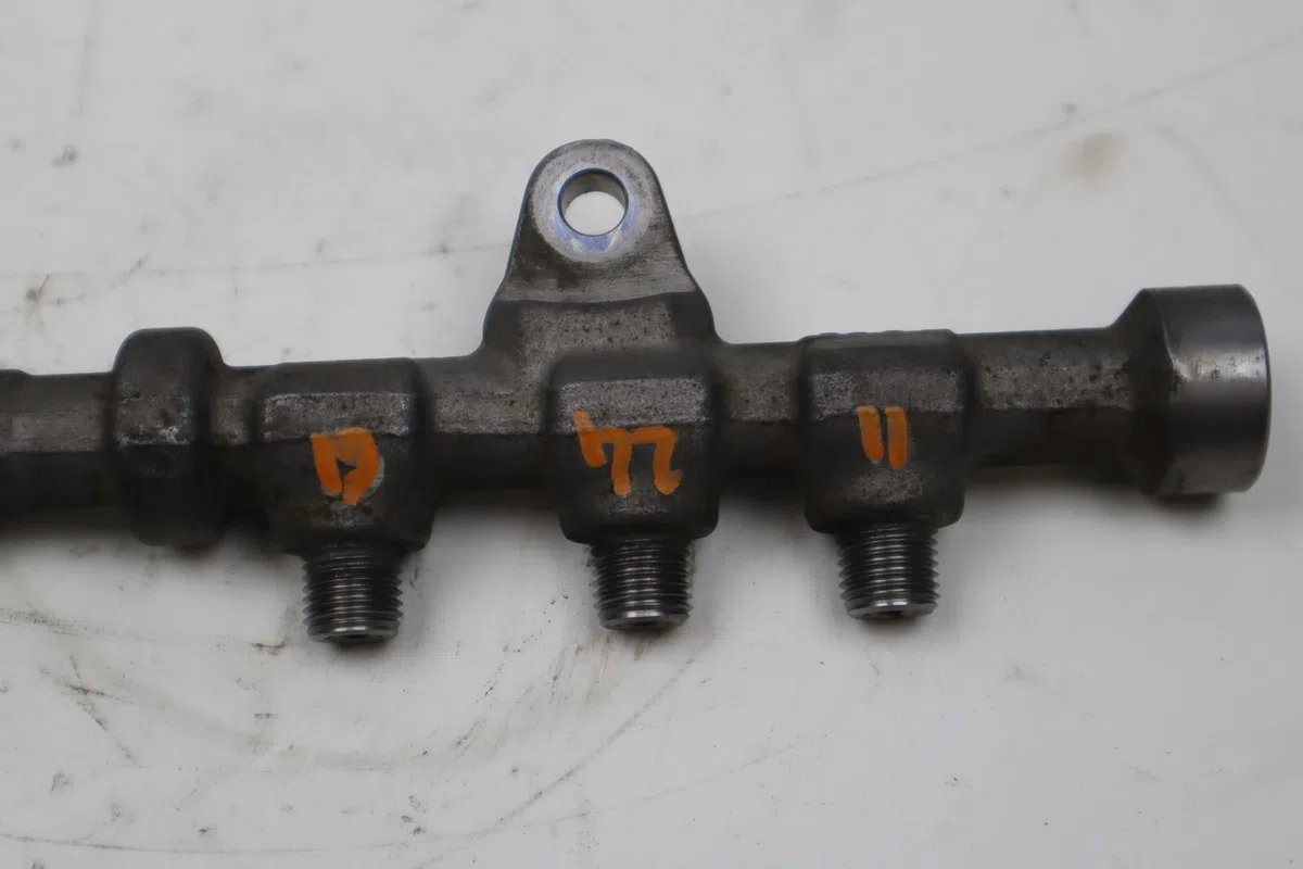Rampe injection Alfa romeo MITO (955_) 1.3 multijet (955axh1b, 955axt1a) (2008-2010) 3 portes occasion