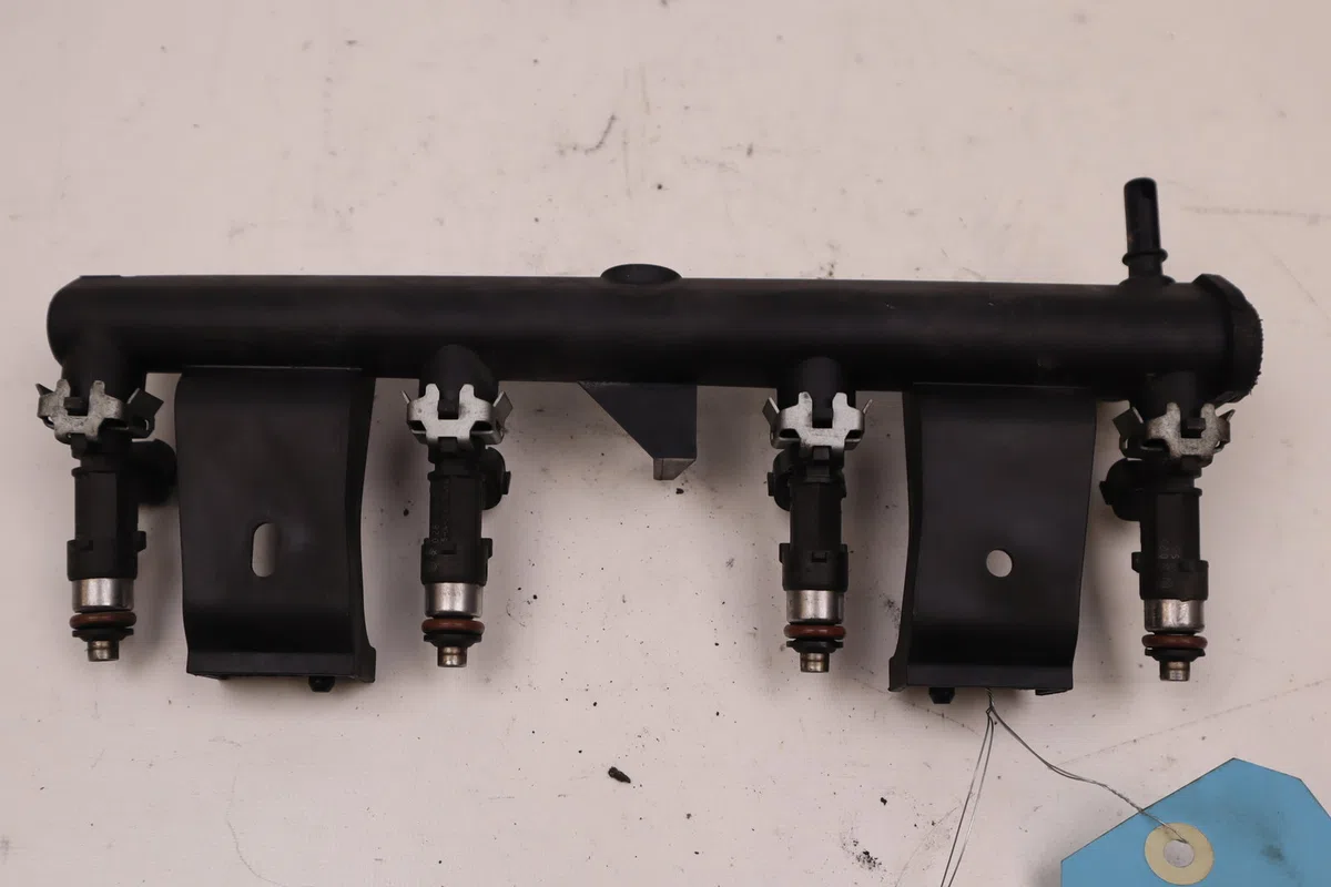 Rampe injection Citroen C4 I (LC_) 1.6 16v (2004-2011) 5 portes occasion