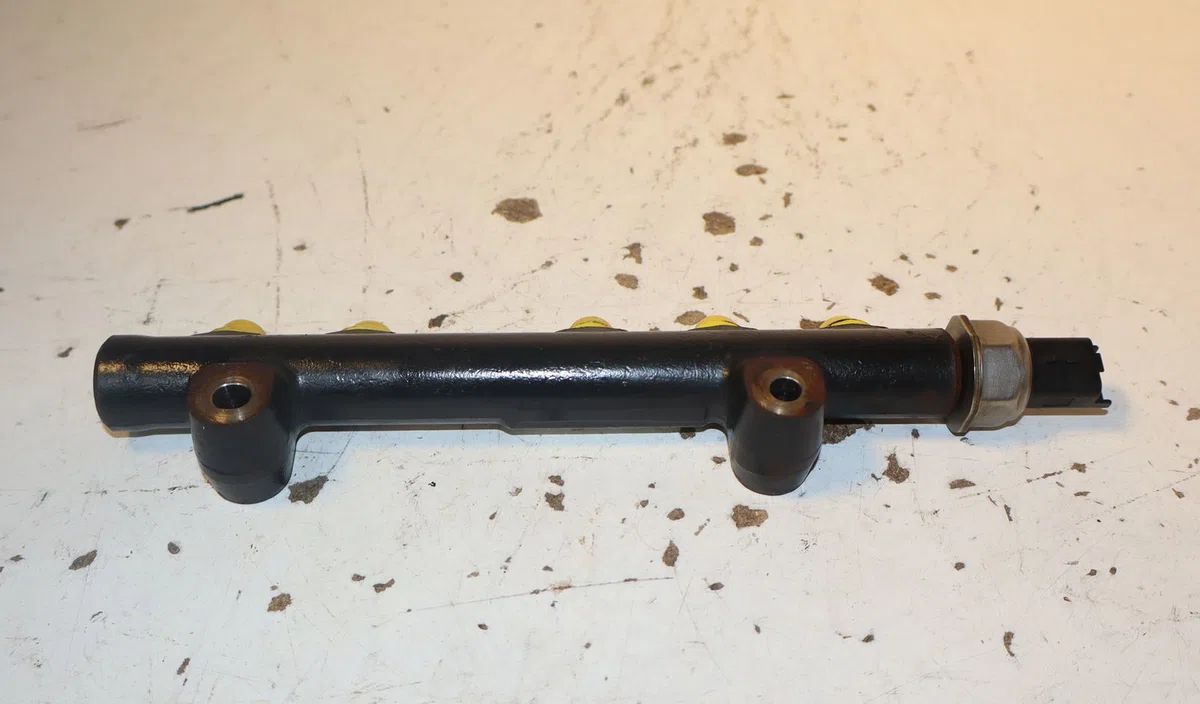 Rampe injection Ford FIESTA VI (CB1, CCN) 1.4 tdci (2010-2012) 3 portes occasion
