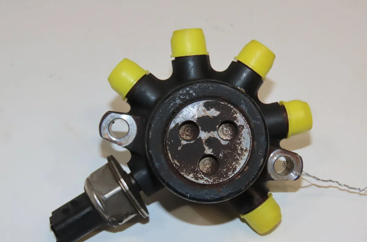 Rampe injection Ford S-MAX (WA6) 1.8 tdci (2006-2014) occasion
