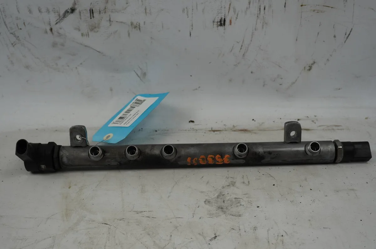 Rampe injection Mercedes-benz CLASSE B Sports Tourer (W245) B 180 cdi (245.207) (2005-2011) 5 portes occasion