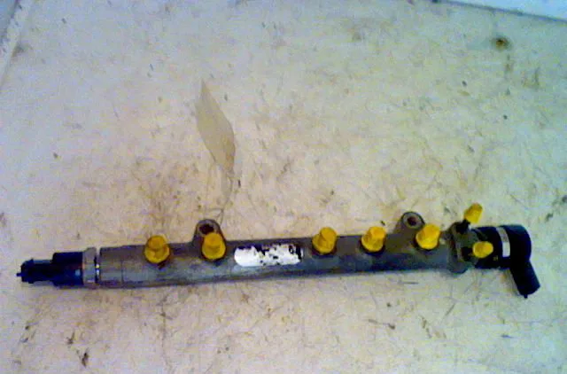Rampe injection MINI MINI I 2004 occasion