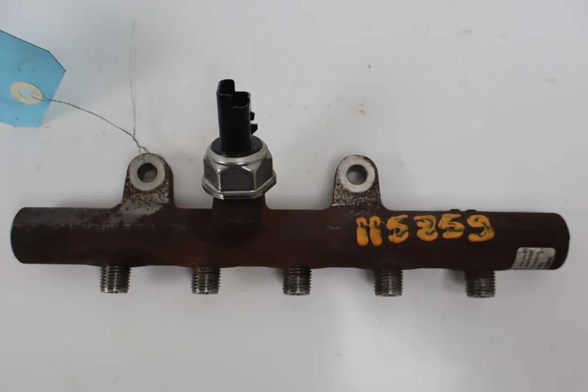 Rampe injection Nissan NOTE (E11, NE11) 1.5 dci (2010-2012) occasion