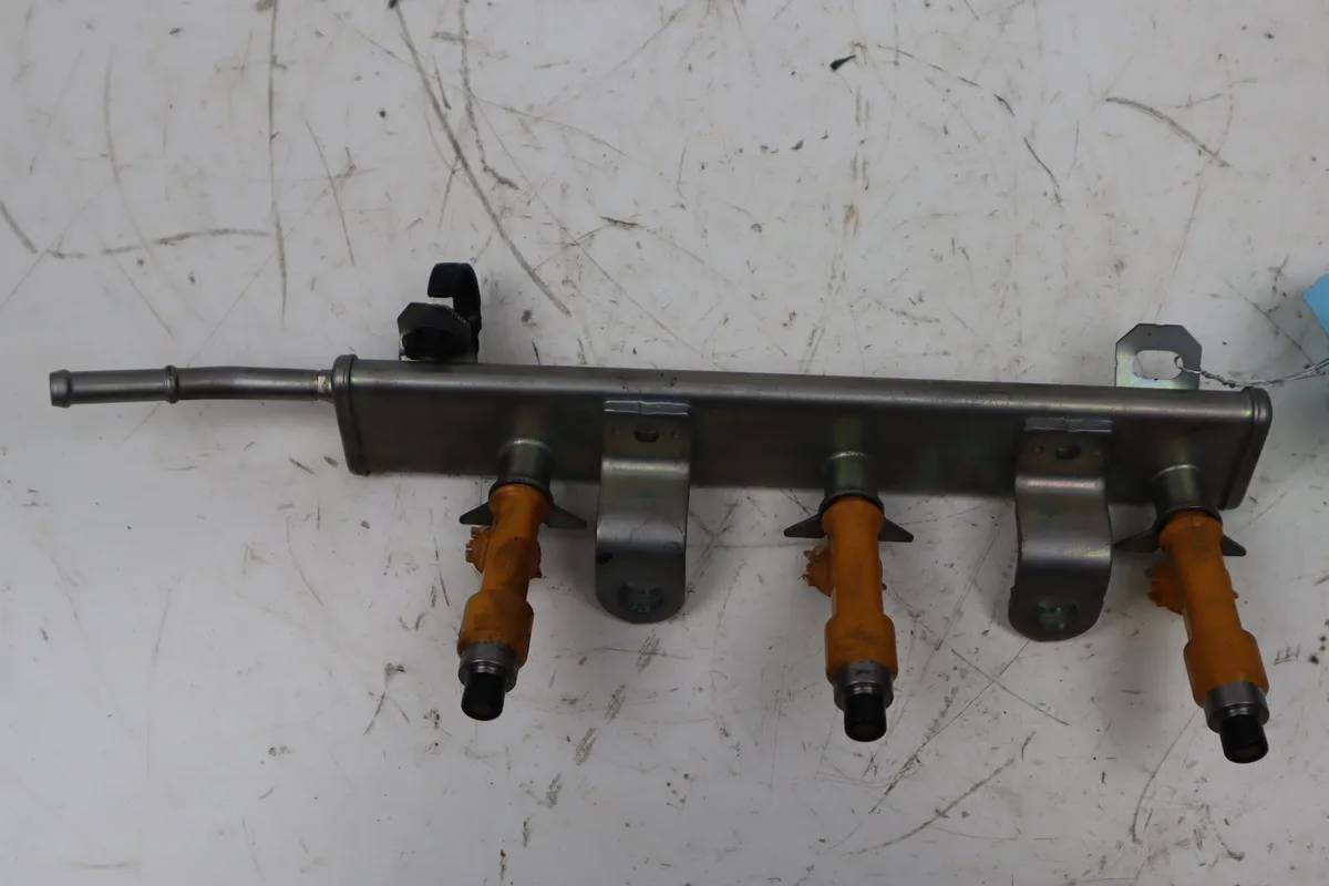 Rampe injection Nissan PIXO (UA0) 1.0 (2009) 5 portes occasion