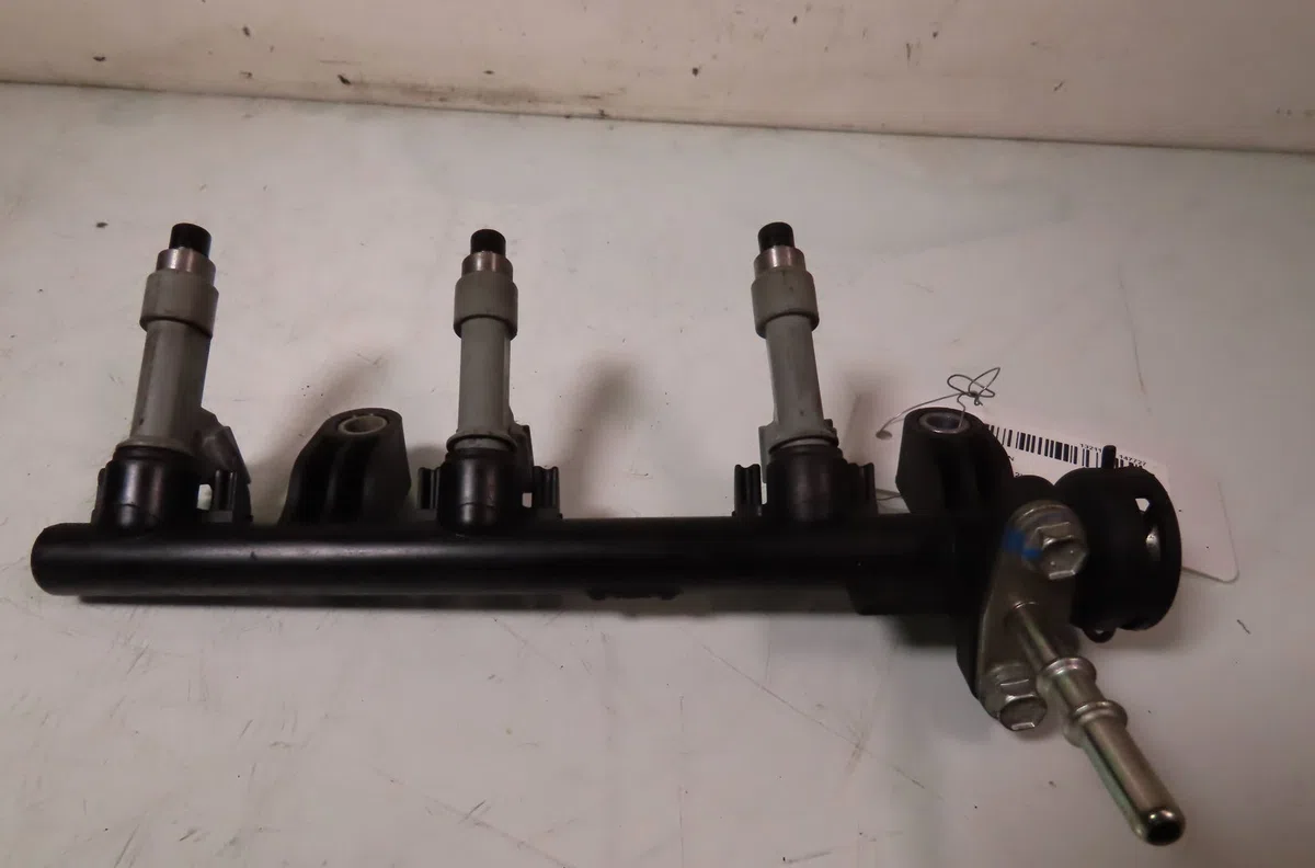 Rampe injection PEUGEOT 107 2007 occasion