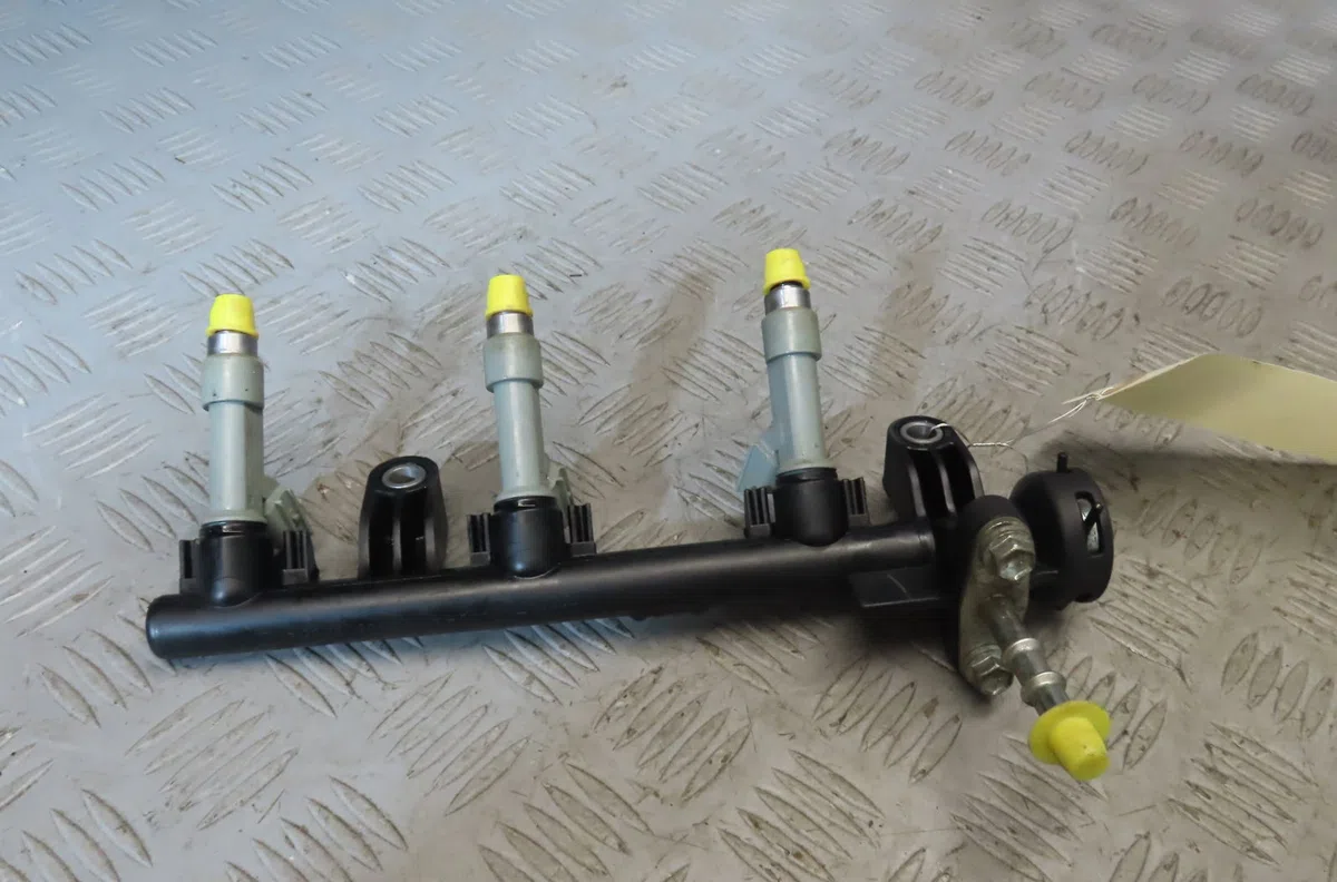 Rampe injection PEUGEOT 107 occasion