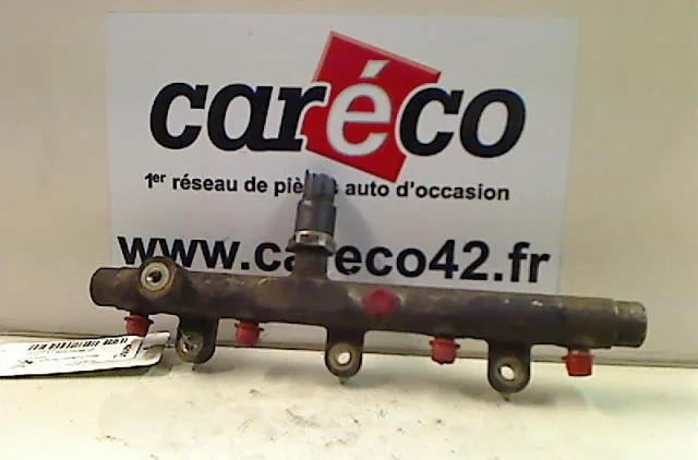 Rampe injection Peugeot 206 3-5 portes (2A-C) 2.0 hdi 90 (1999-2009) 5 portes occasion