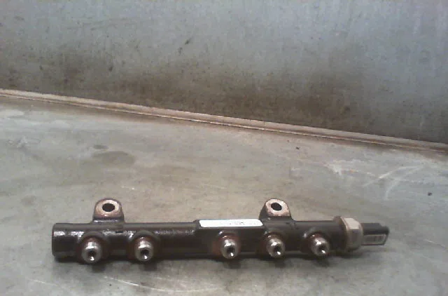 Rampe injection Peugeot 207-207 (WA_, WC_) 1.4 hdi (2006-2015) 5 portes occasion