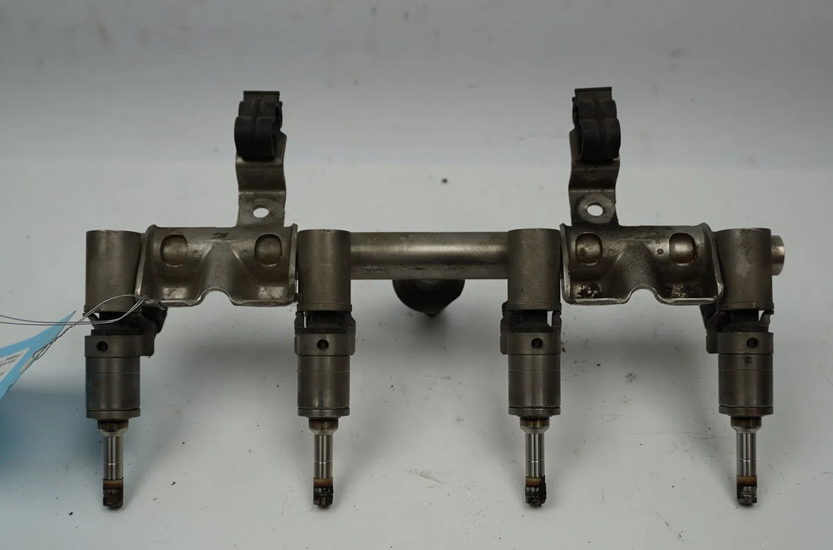 Rampe injection Peugeot 207-207 (WA_, WC_) 1.6 16v turbo (2006-2013) occasion