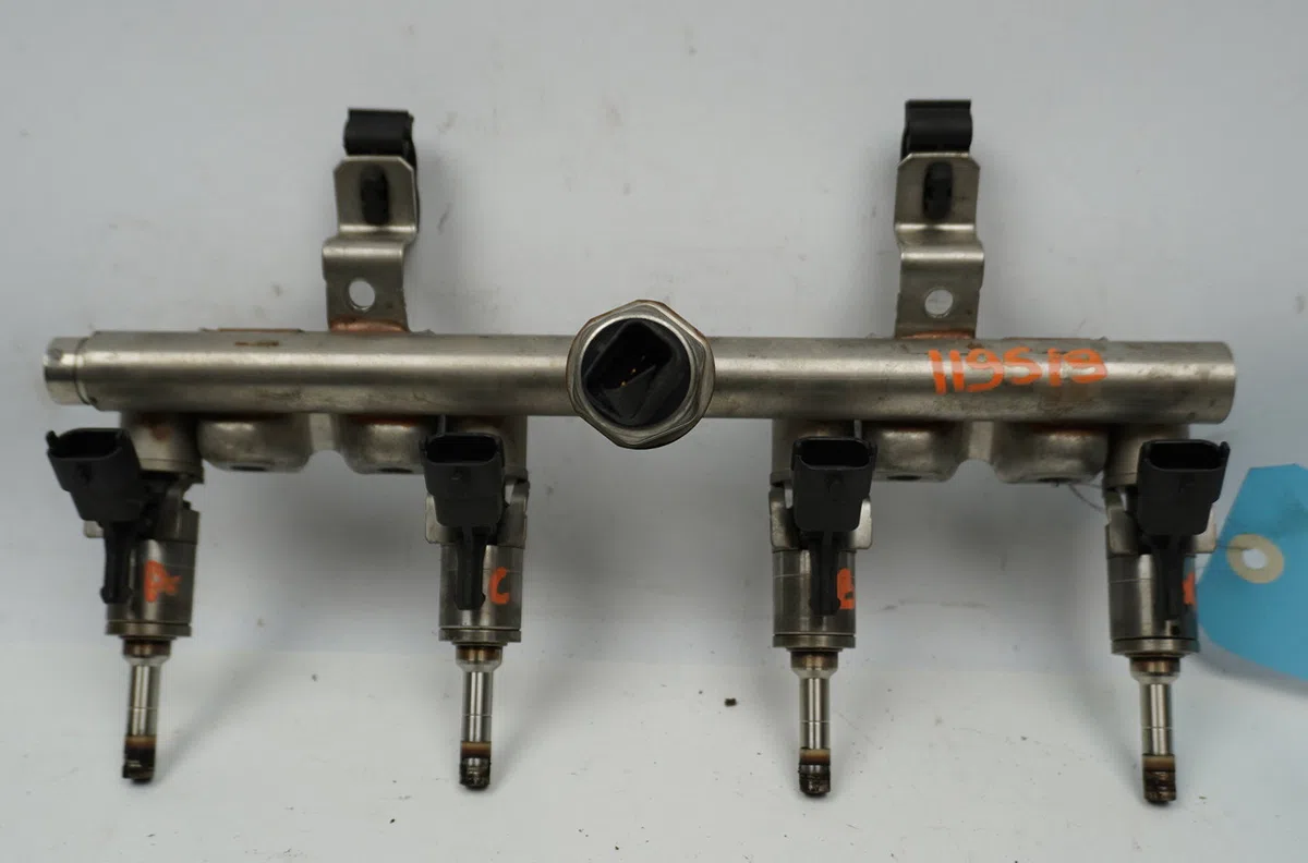 Rampe injection Peugeot 207-207 (WA_, WC_) 1.6 16v turbo (2006-2013) occasion