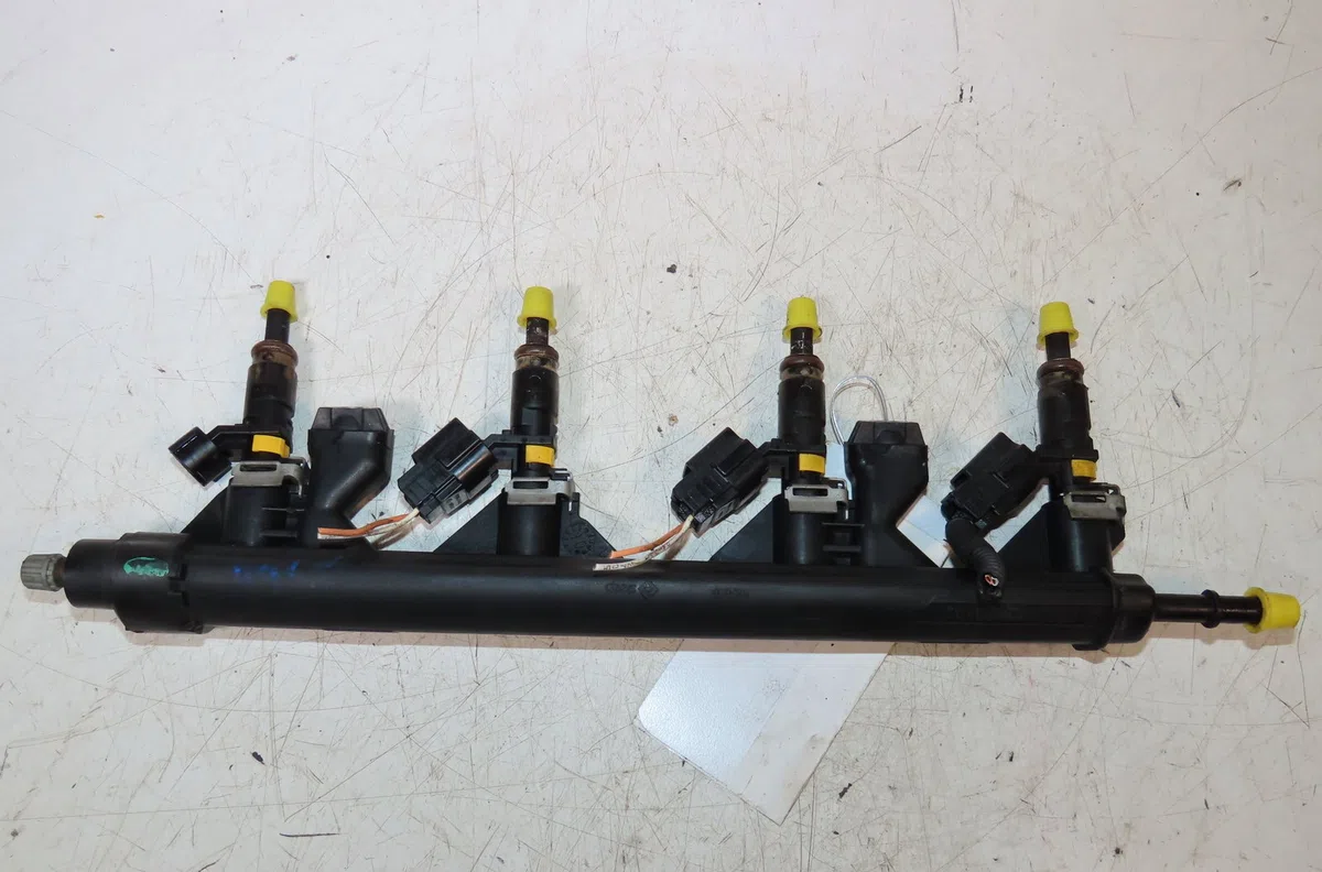Rampe injection Peugeot 207-207 (WA_, WC_) 1.6 16v vti (2007-2012) 5 portes occasion