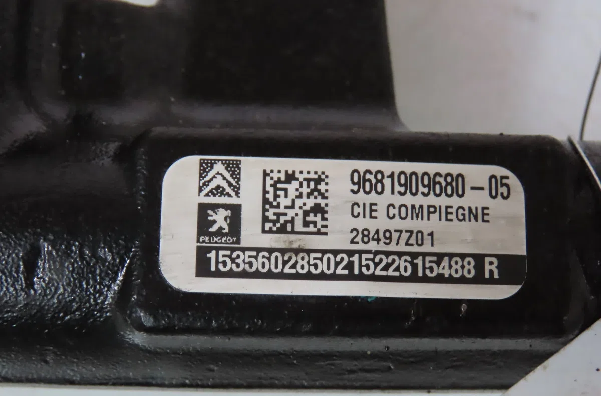Rampe injection Peugeot 508 SW I (8E_) 2.0 hdi rxh hybrid4 (2010-2018) occasion