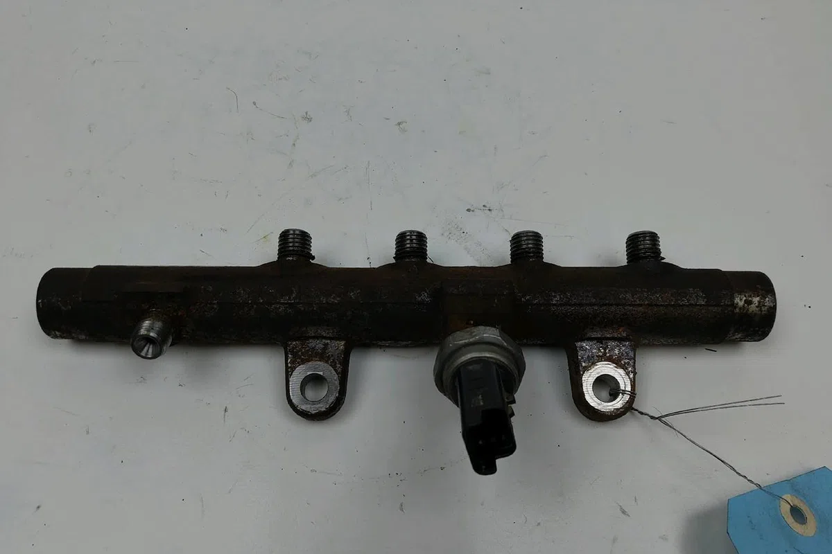 Rampe injection Renault GRAND SCÉNIC III (JZ0-1_) 1.5 dci (2009) occasion