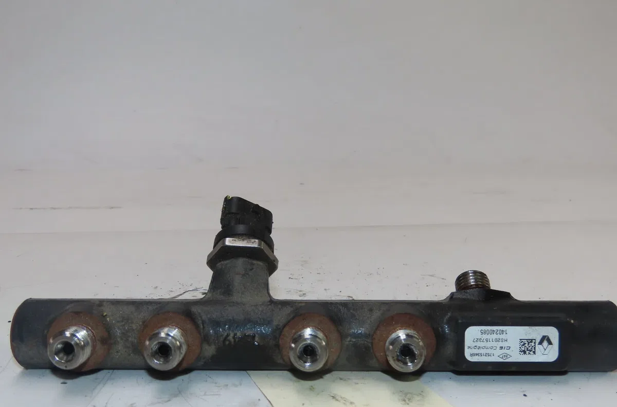 Rampe injection Renault KANGOO Express (FW0-1_) 1.5 dci 75 (fw07, fw10, fw04) (2010) 4 portes occasion