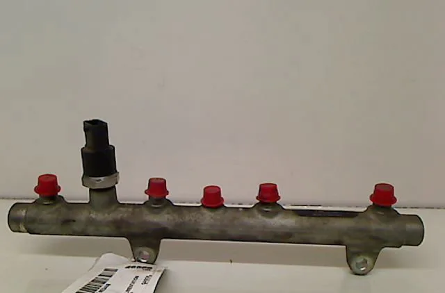 Rampe injection Renault MEGANE I (BA0-1_) 1.9 dci (ba05, ba1f) (2001-2003) occasion