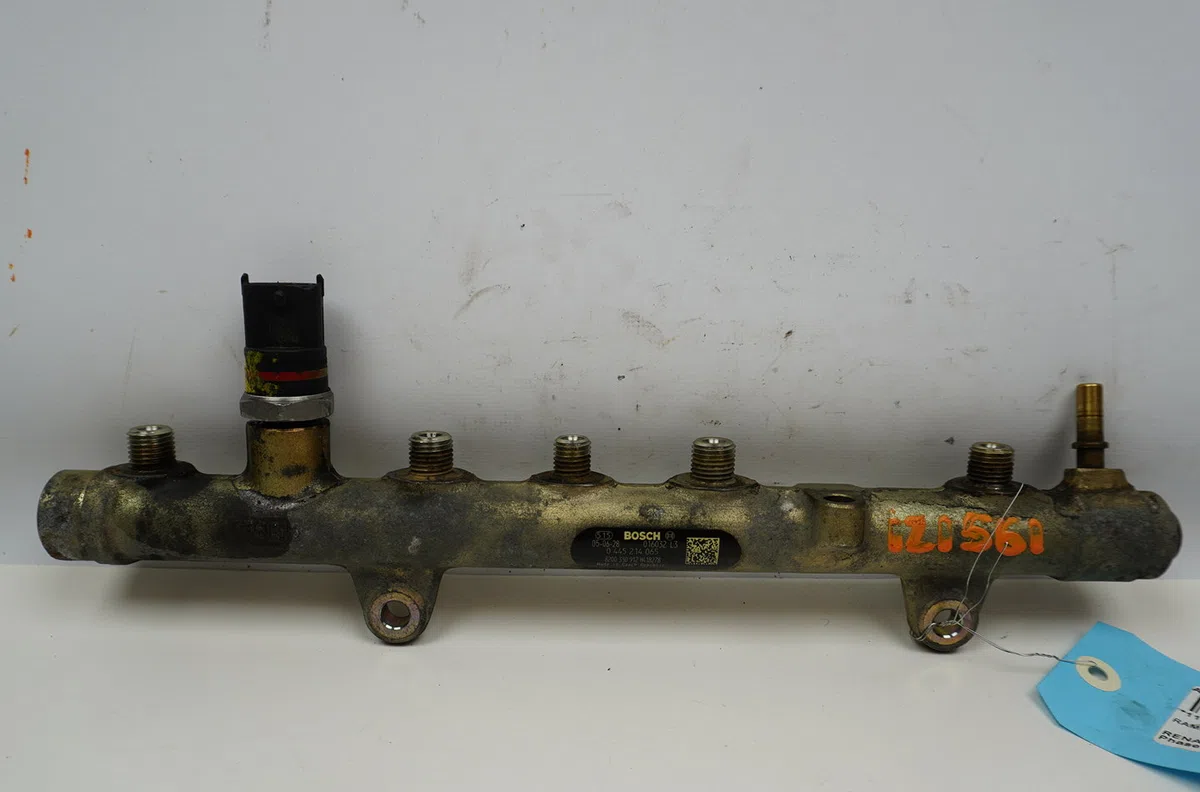 Rampe injection Renault MEGANE II (BM0-1_, CM0-1_) 1.9 dci (bm0g, cm0g) (2002-2008) 5 portes occasion