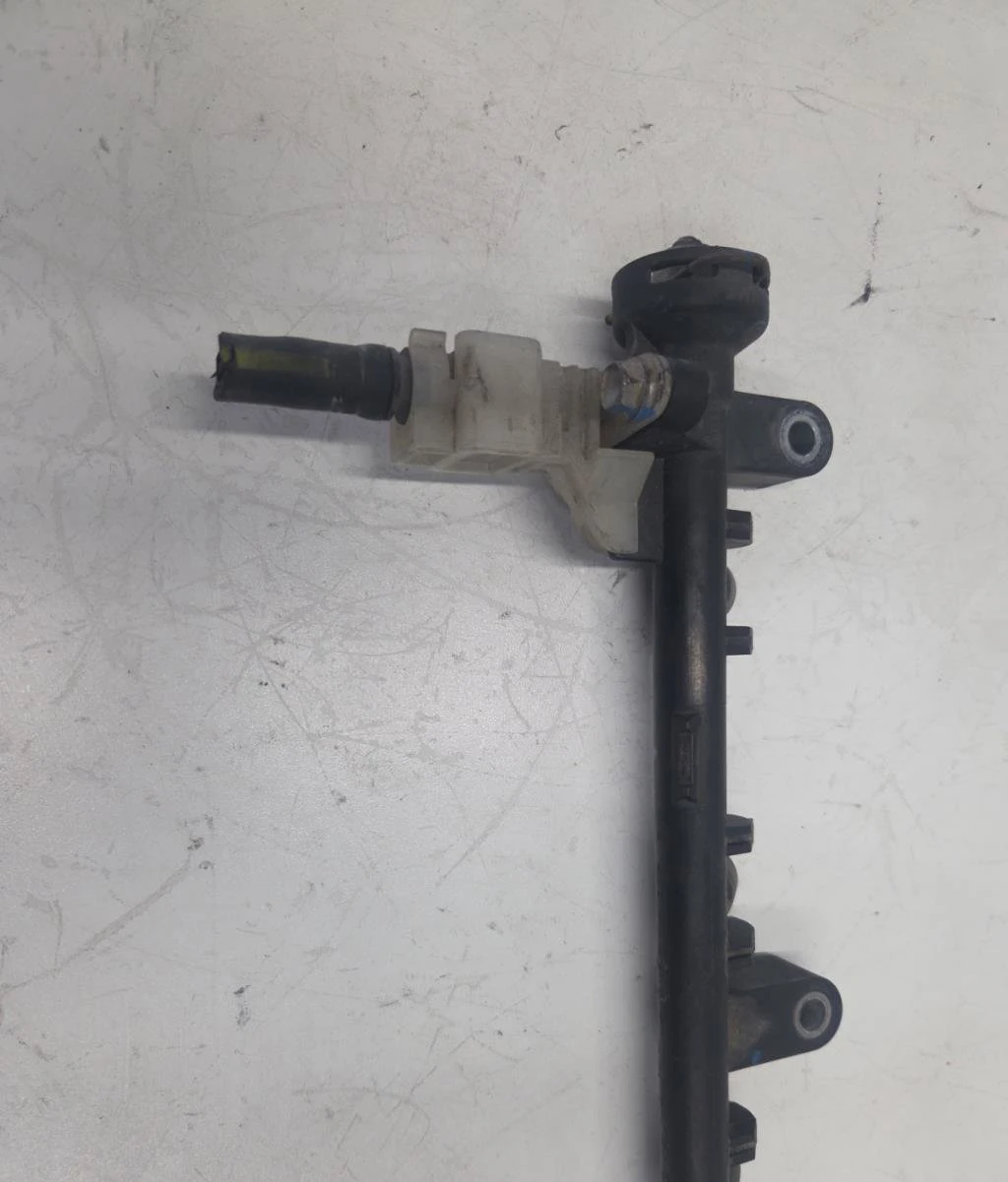 Rampe injection TOYOTA AYGO 1 PHASE 2 occasion