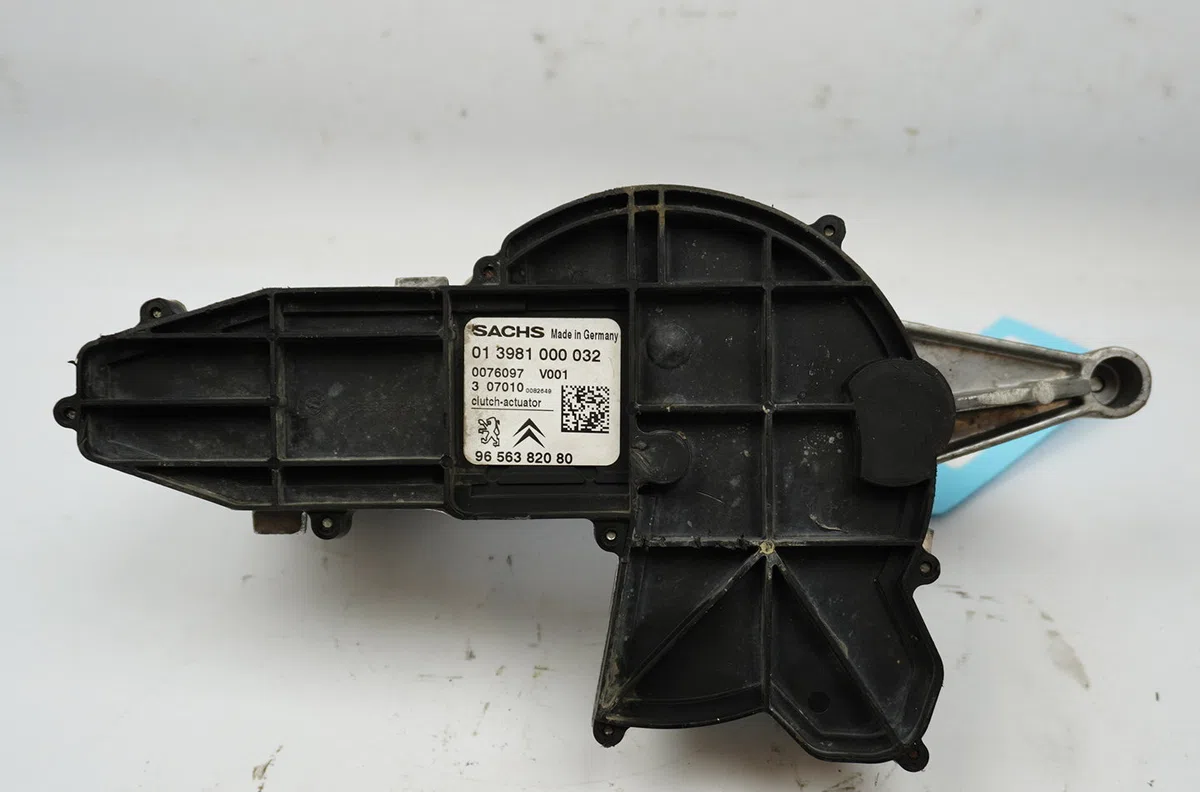 Recepteur embrayage Peugeot 1007 (KM_) 1.6 16v (2005) occasion