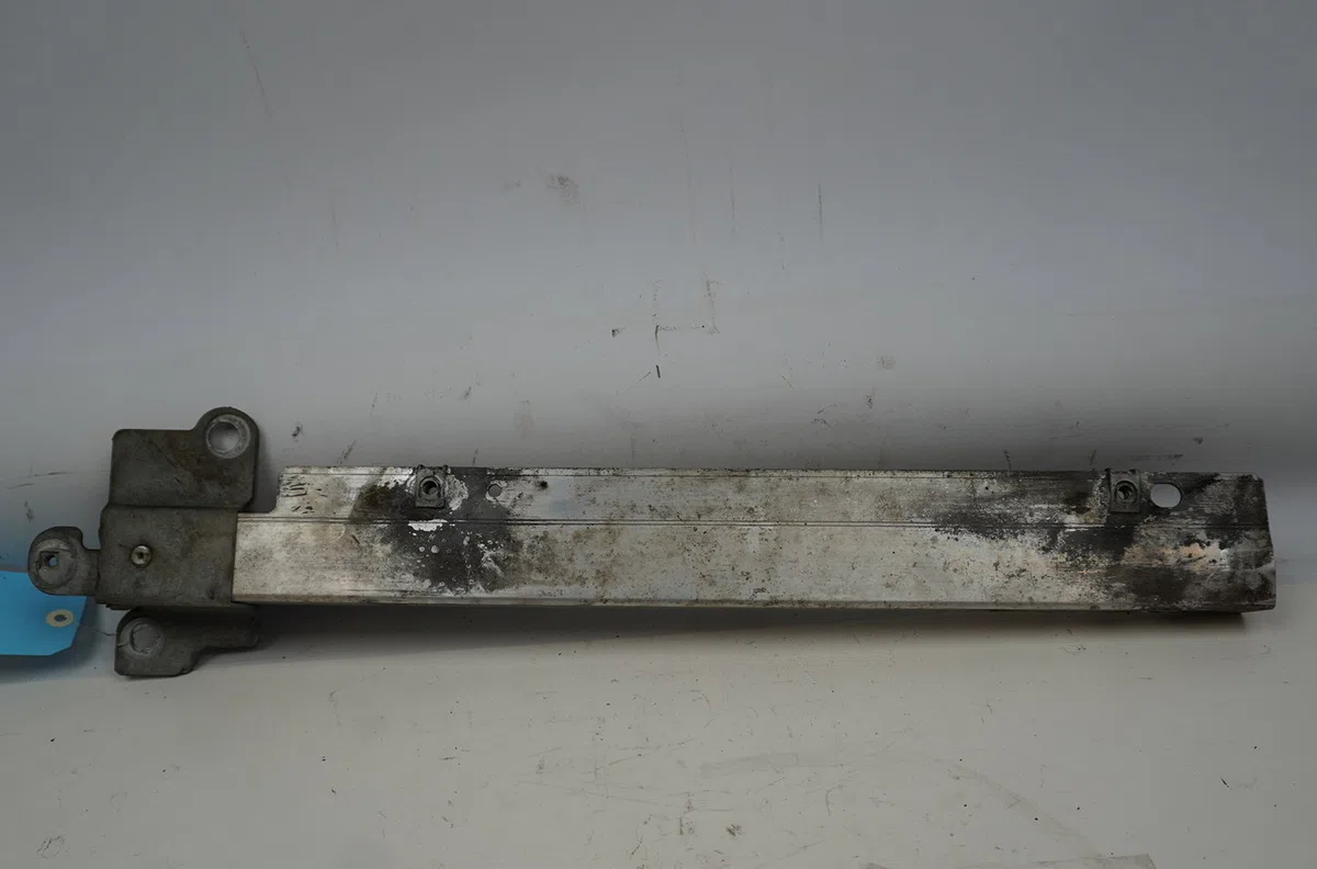 Renfort droit pare-choc avant Renault ESPACE IV (JK0-1_) 2.0 dci (jk03, jk04, jk1c, jk1g, jk1j, jk1k) (2006) 5 portes oc