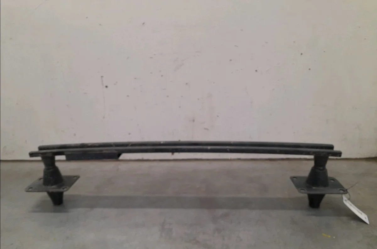 Renfort gauche pare-choc avant Citroën DS5 2.0 hdi 165 (2011-2015) 5 portes occasion