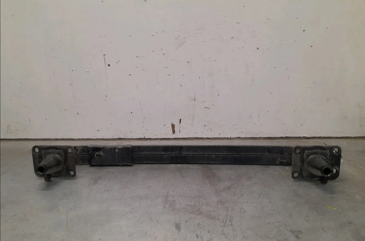 Renfort gauche pare-choc avant Citroën DS5 2.0 hdi 165 (2011-2015) 5 portes occasion