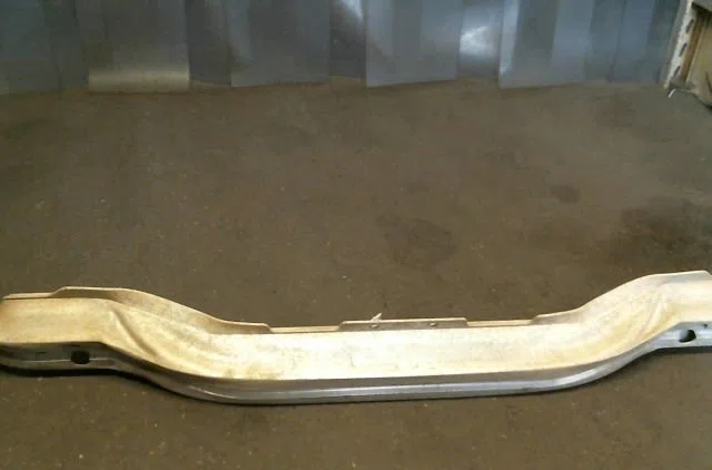 Renfort pare-choc arrière Saab 9-3 Break (E50) 2.8 turbo v6 (2005-2015) occasion