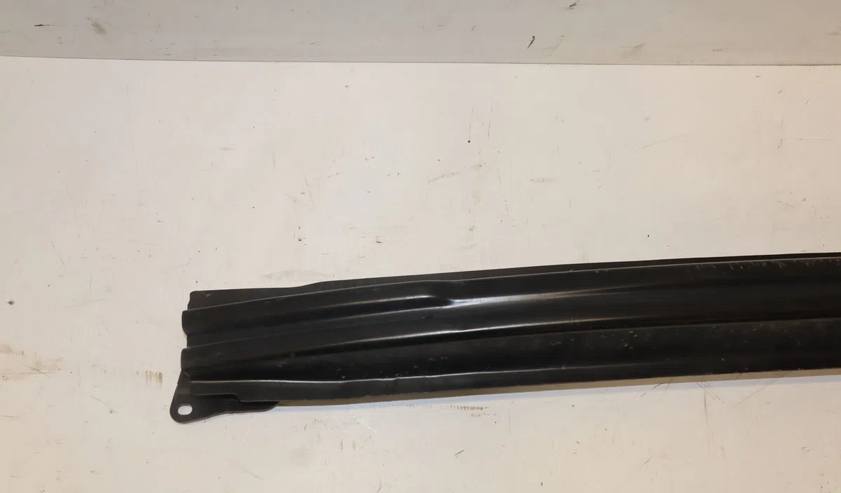 Renfort pare-choc arrière Volkswagen GOLF VI (5K1) 1.6 tdi (2009-2012) 5 portes occasion