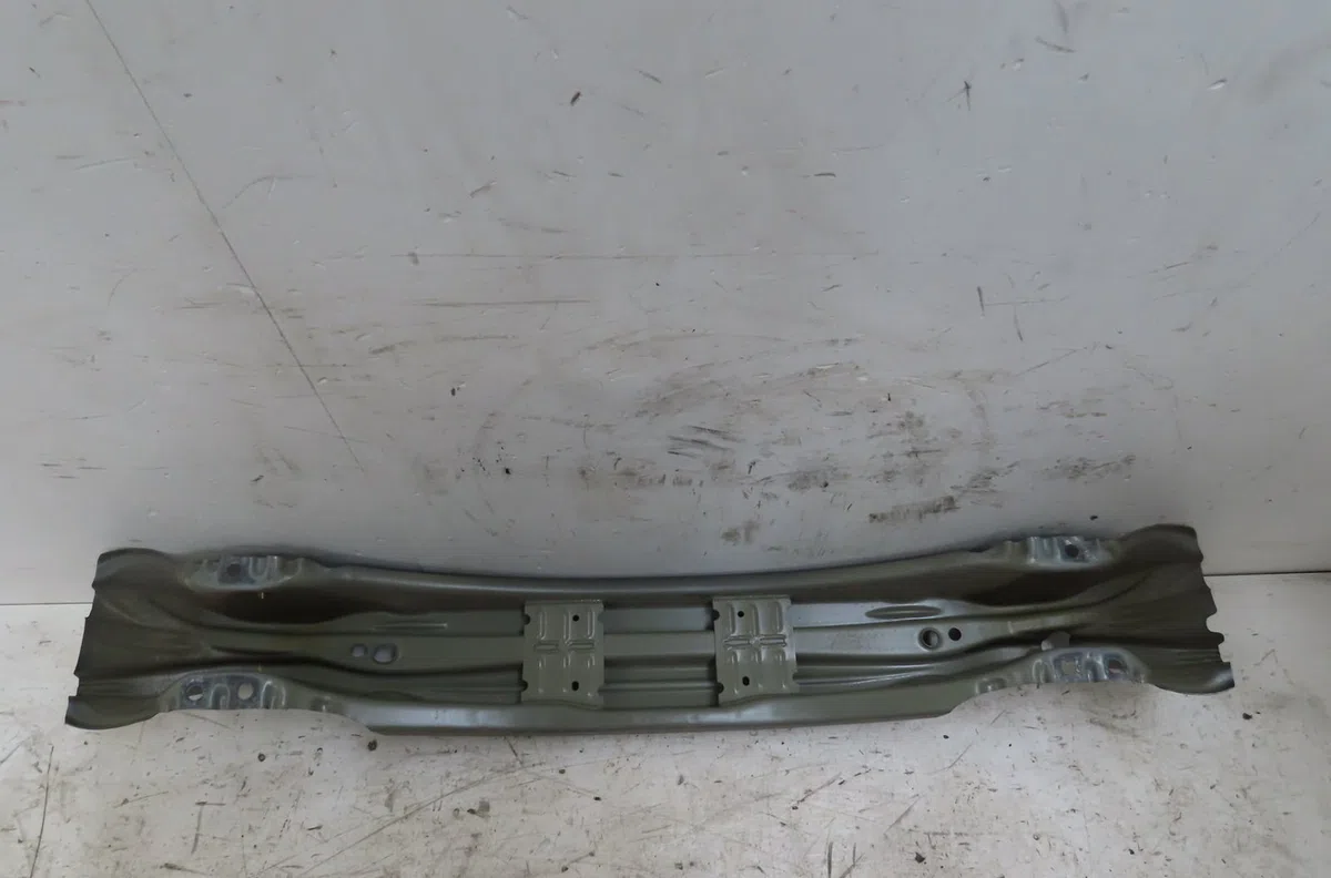 Renfort pare-choc arrière Volvo V40 Cross Country (526) D2 (2012-2016) occasion