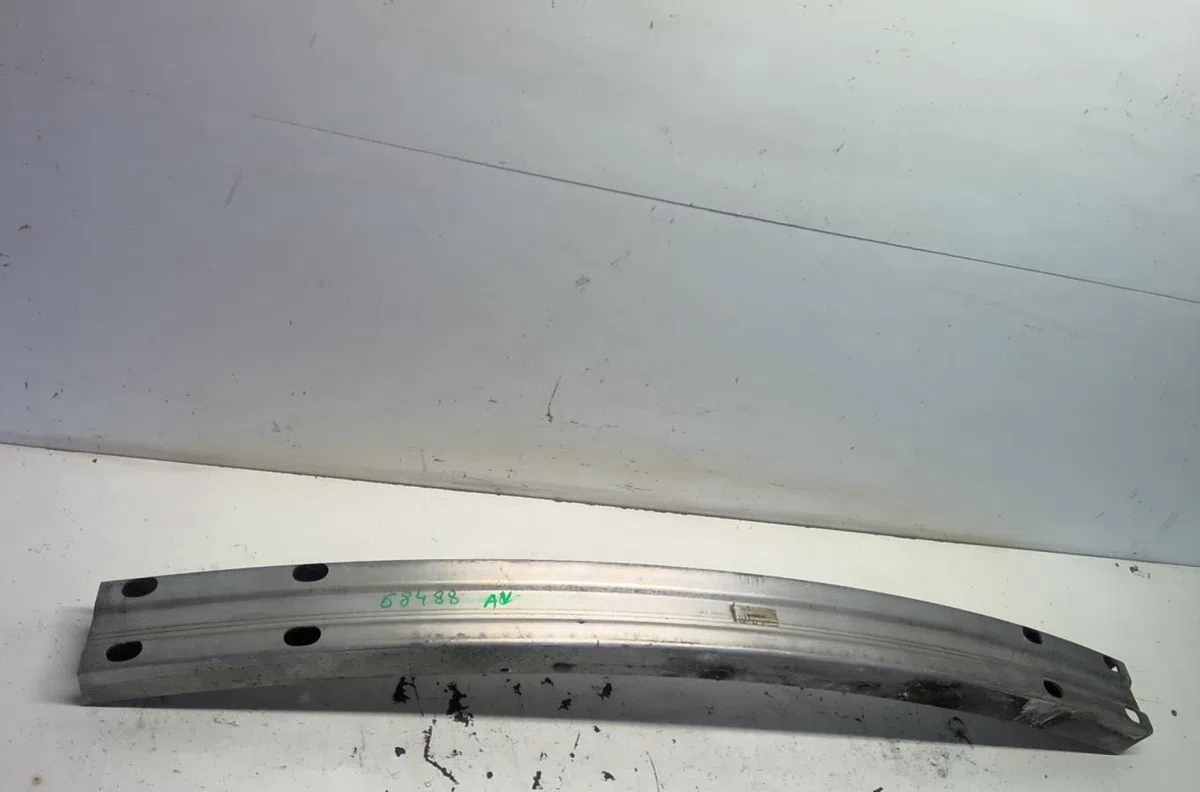 Renfort pare-choc avant Cadillac SEVILLE 4.6 sts v8 (1997-2004) occasion
