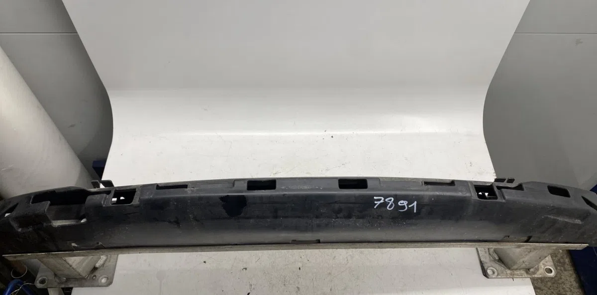 Renfort pare-choc avant Citroen C4 GRAND PICASSO I (UA_) 1.6 hdi (2006-2011) 5 portes occasion