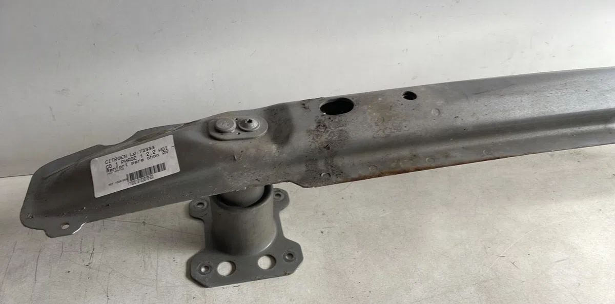 Renfort pare-choc avant Citroen C5 I (DC_) 2.2 hdi (dc4hxb, dc4hxe) (2001-2004) occasion
