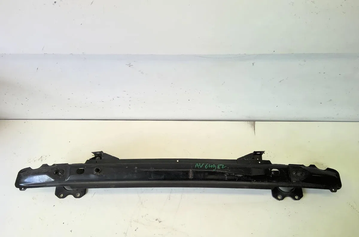 Renfort pare-choc avant Citroen C5 II (RC_) 1.6 hdi (rc8hzb) (2004-2008) occasion