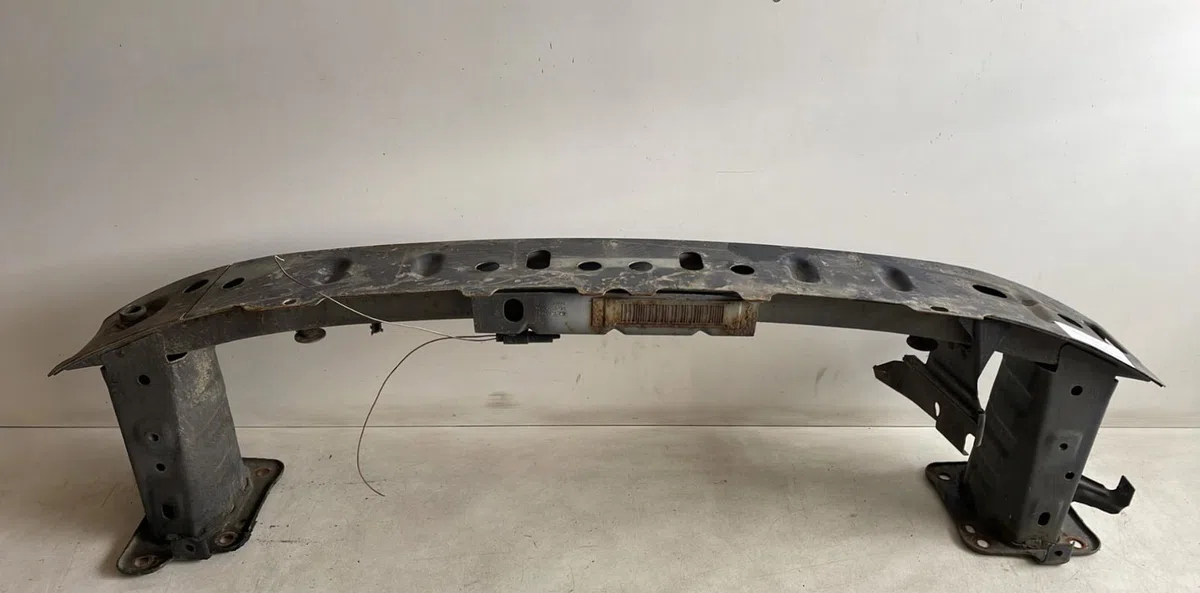 Renfort pare-choc avant Ford C-MAX (DM2) 1.8 tdci (2007-2010) 5 portes occasion
