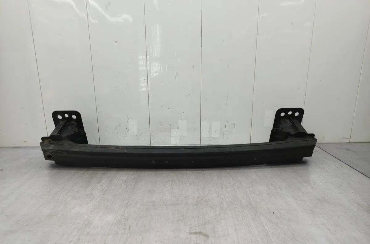 Renfort pare-choc avant FORD FIESTA 5 PHASE 2 occasion