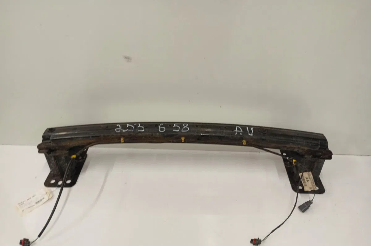 Renfort pare-choc avant Ford FIESTA V (JH_, JD_) 1.3 (2001-2008) 3 portes occasion