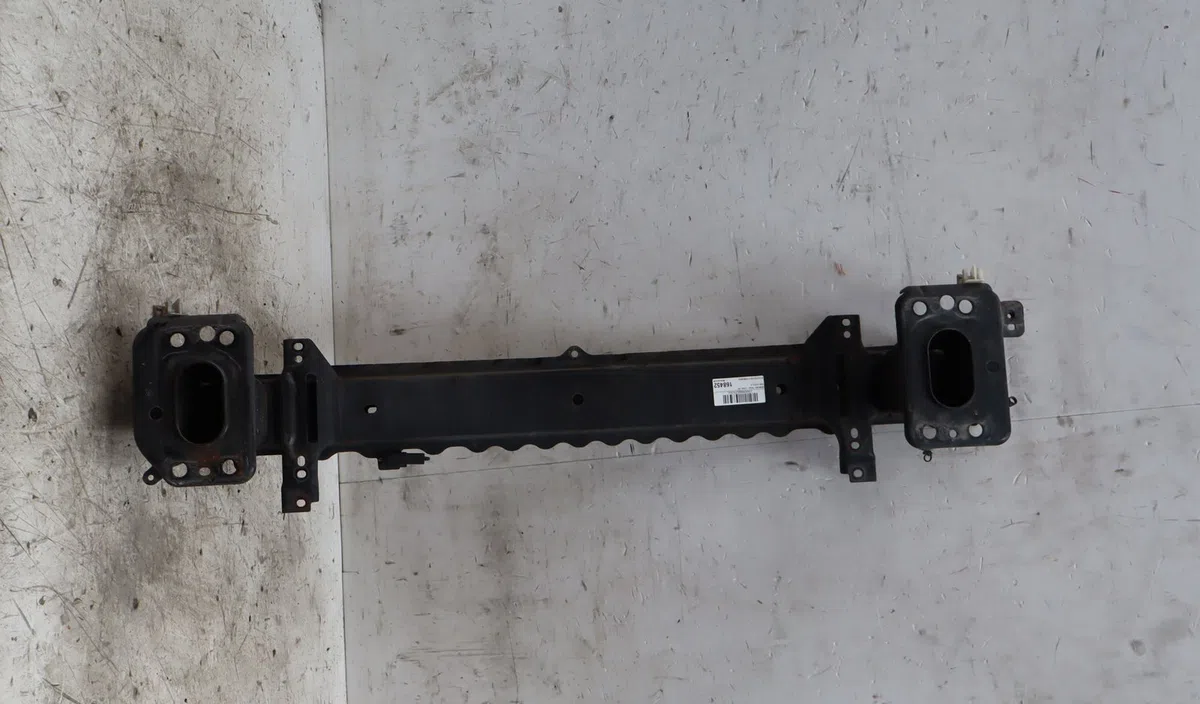 Renfort pare-choc avant Ford FIESTA VI (CB1, CCN) 1.4 tdci (2010-2012) 3 portes occasion