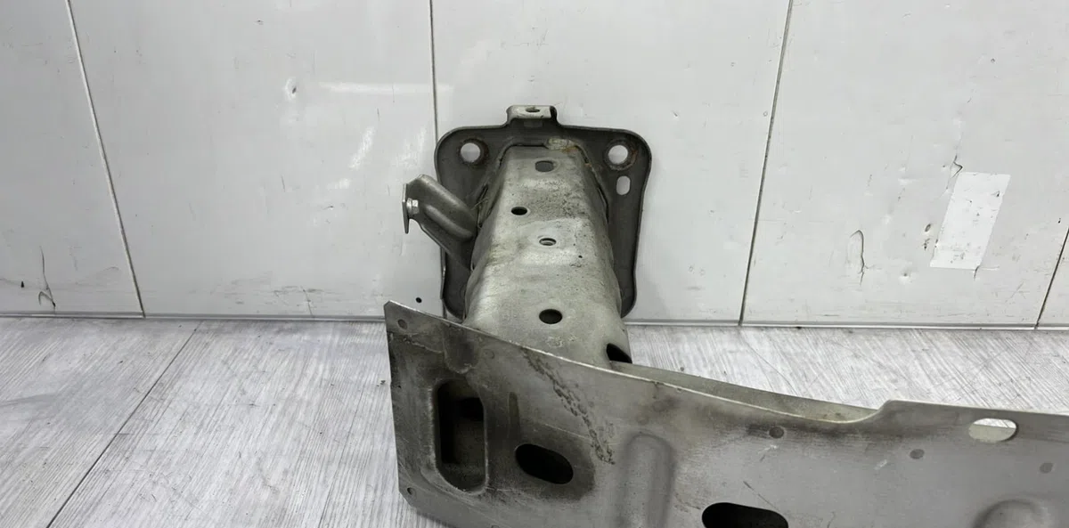 Renfort pare-choc avant FORD FOCUS 2 PHASE 2 occasion