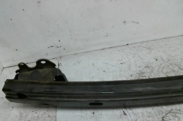 Renfort pare-choc avant Hyundai GETZ (TB) 1.1 (2002-2005) occasion