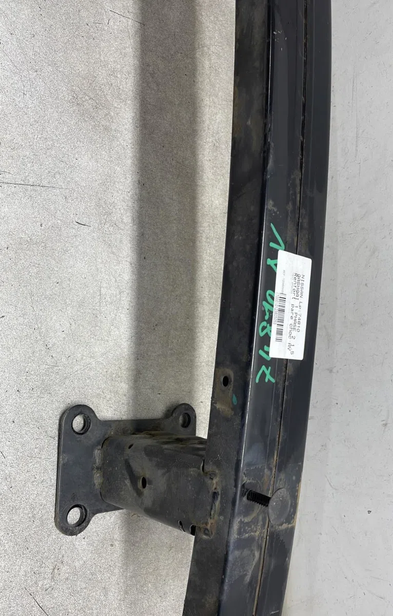 Renfort pare-choc avant Nissan QASHQAI - QASHQAI 2 I (J10, NJ10, JJ10E) 1.5 dci (2010-2013) 5 portes occasion