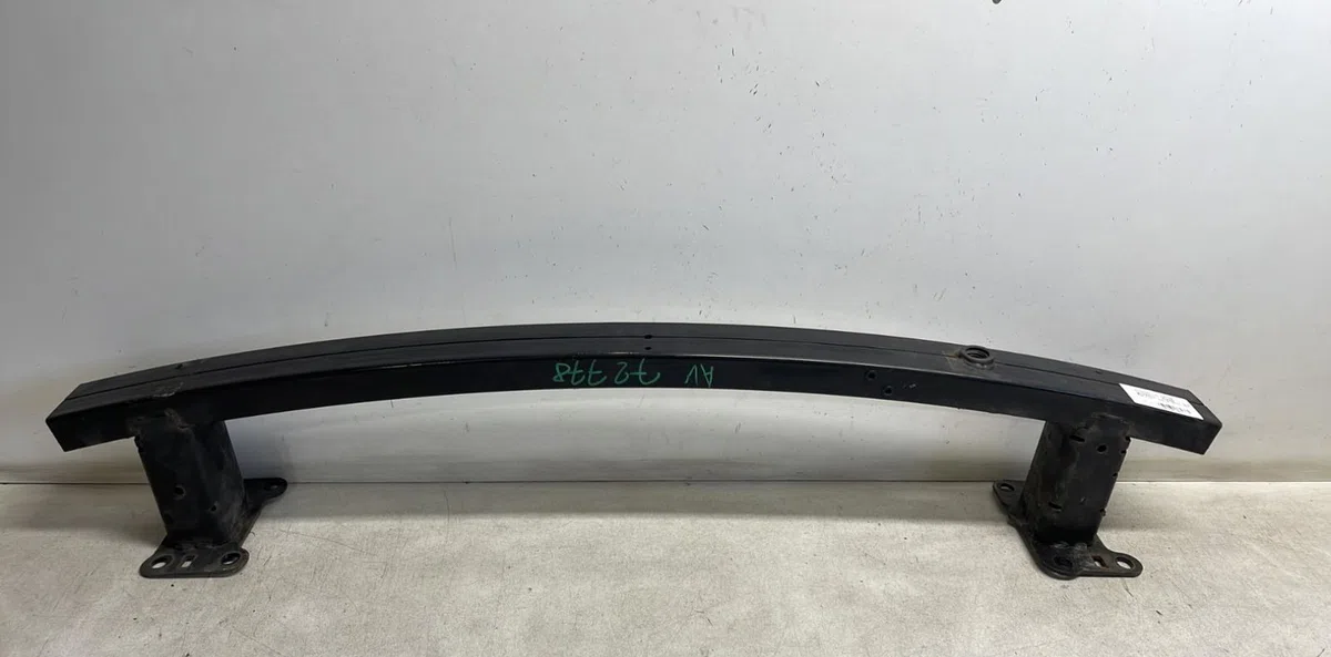 Renfort pare-choc avant Nissan QASHQAI - QASHQAI 2 I (J10, NJ10, JJ10E) 1.5 dci (2010-2013) 5 portes occasion
