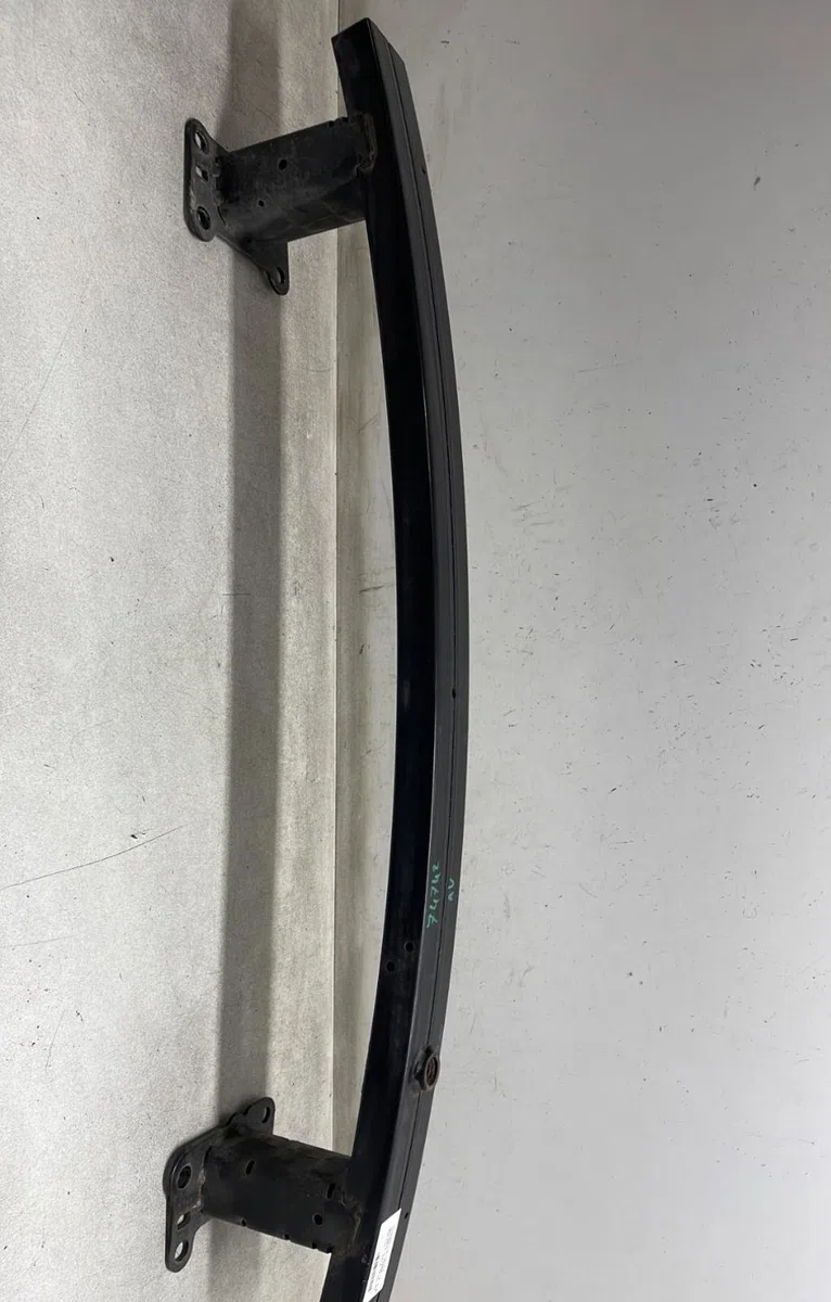 Renfort pare-choc avant Nissan QASHQAI - QASHQAI 2 I (J10, NJ10, JJ10E) 1.6 dci (2011-2013) 5 portes occasion