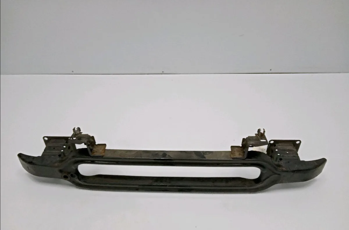 Renfort pare-choc avant Peugeot 407 (6D_) 2.0 hdi (6drhha) (2009-2010) occasion