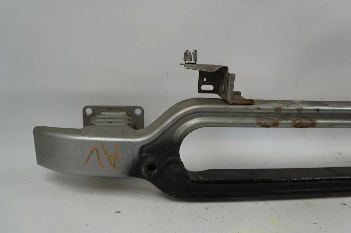Renfort pare-choc avant Peugeot 407 SW (6E_) 2.0 hdi 135 (2004-2010) occasion