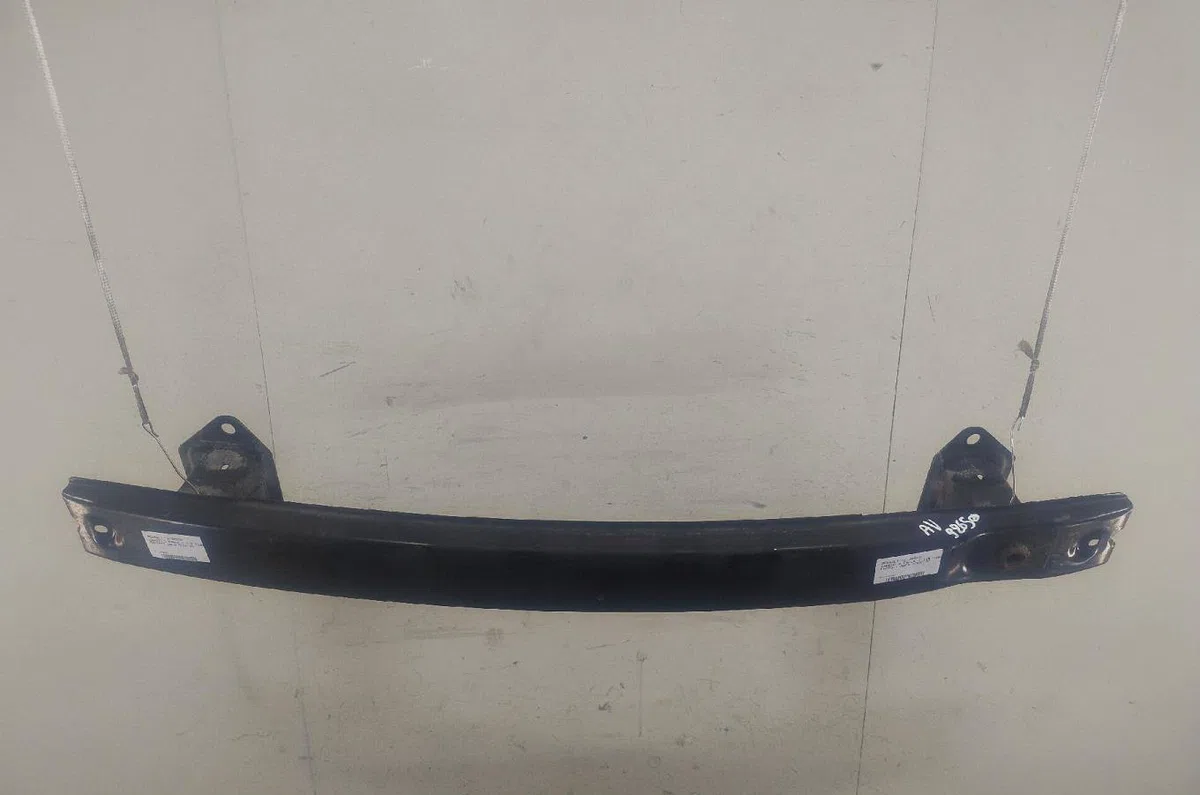 Renfort pare-choc avant Renault KANGOO - GRAND KANGOO II (KW0-1_) 1.5 dci 90 (kw05, kw08, kw0g, kw11) (2008) occasion