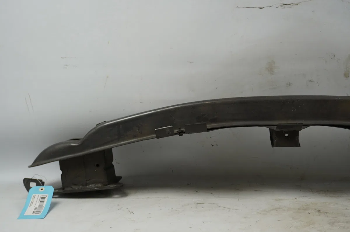 Renfort pare-choc avant Renault LAGUNA II (BG0-1_) 2.0 16v (bg00, bg0k, bg0p, bg0w) (2002-2007) 5 portes occasion
