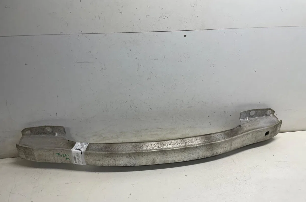 Renfort pare-choc avant Renault LAGUNA III (BT0-1) 1.5 dci (bt00, bt0a, bt0t, bt1j) (2007-2015) 5 portes occasion