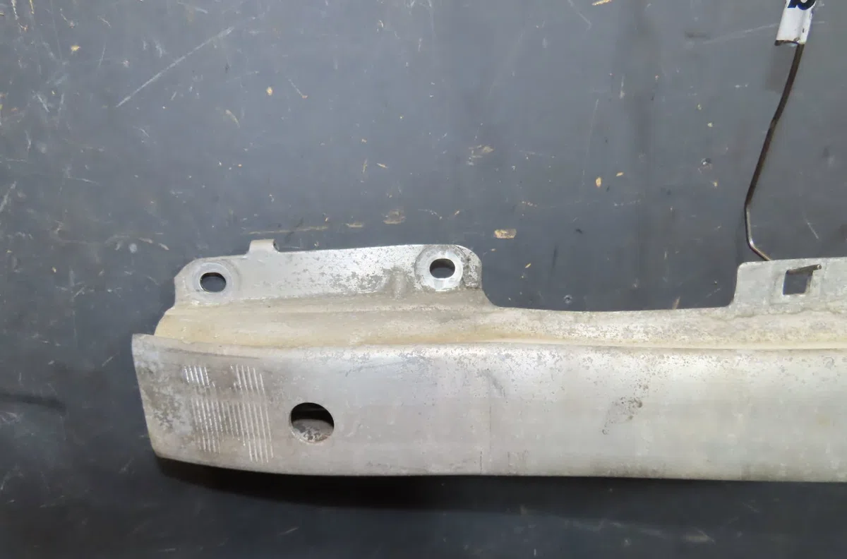 Renfort pare-choc avant Renault LAGUNA III (BT0-1) 2.0 dci (bt07, bt0j, bt14, bt1a, bt1s) (2007-2015) 5 portes occasion
