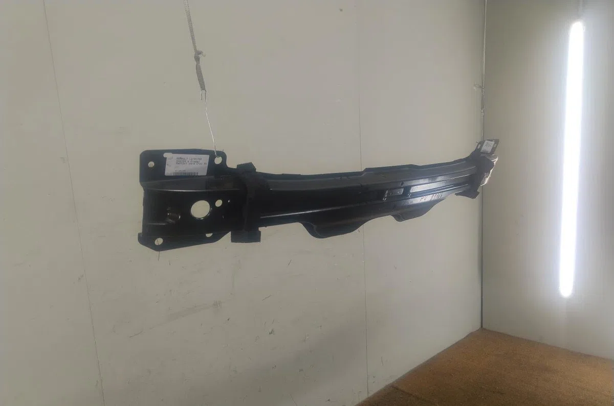 Renfort pare-choc avant Renault MASTER IV Camion plate-forme-Châssis Blue dci 150 (2024) occasion